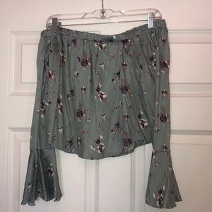 Off the shoulder cropped floral shirt